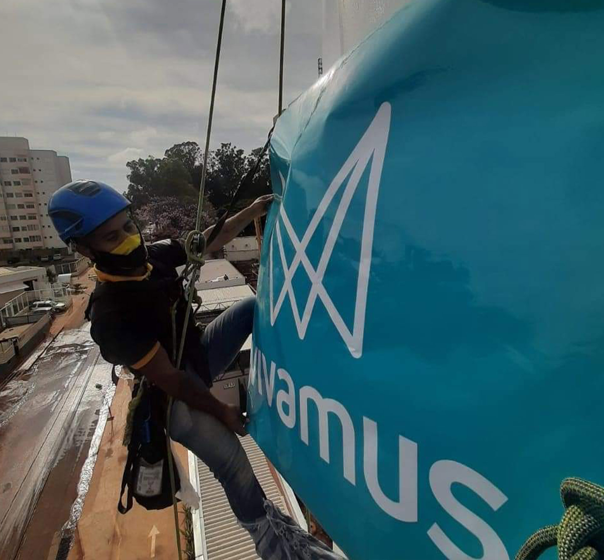 Instalação de letreiros e adesivos Uberlândia