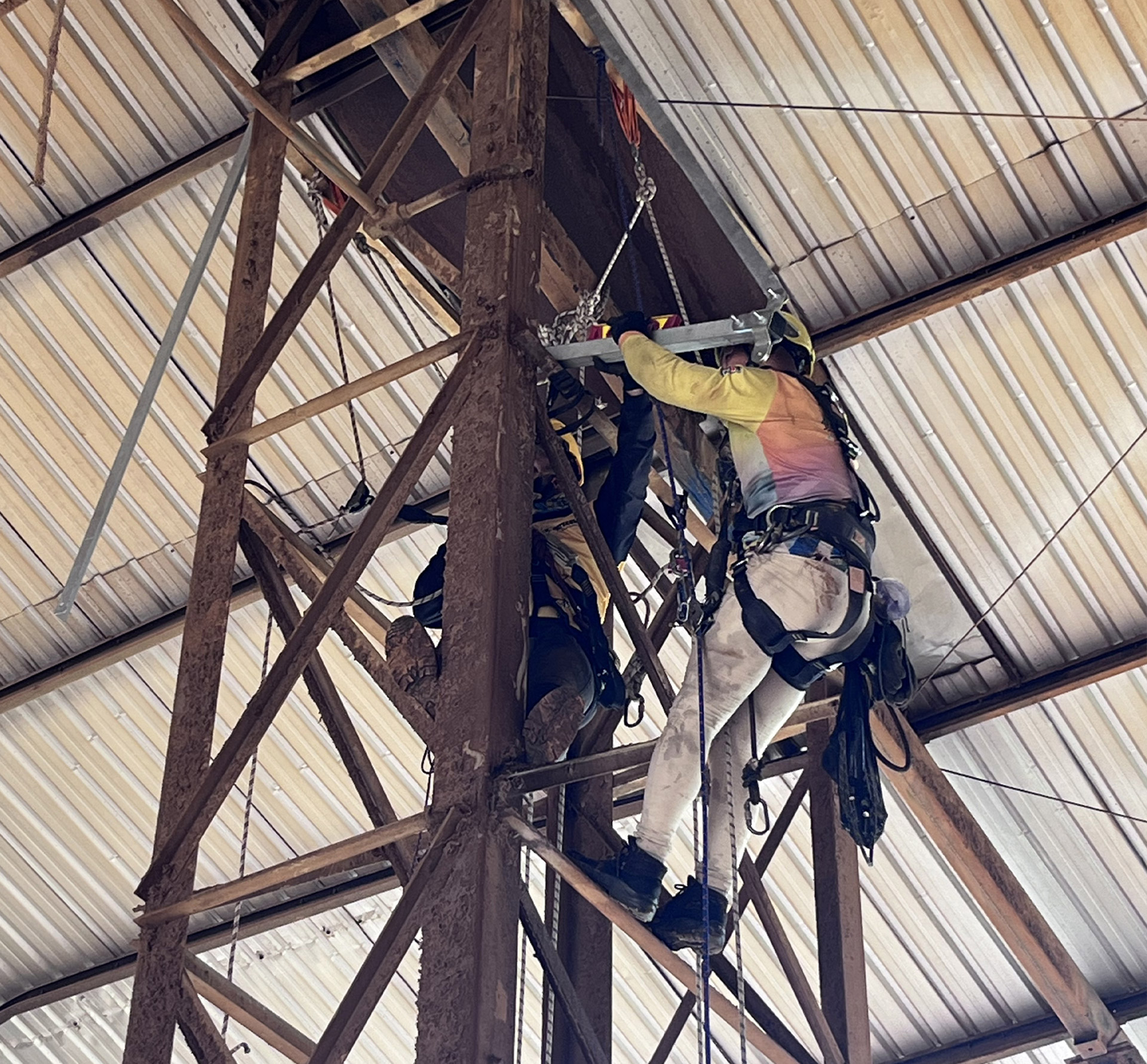 Instalação de pontos de ancoragem